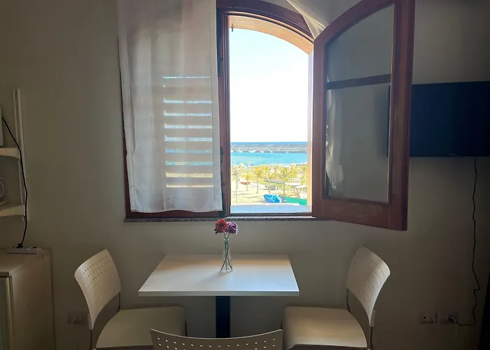 Hotel Kalaskiso' Giardini Naxos